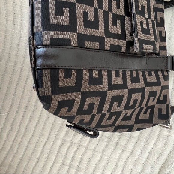 Givenchy Maroquinerie Handbag Brown Logo - Picture 10 of 13